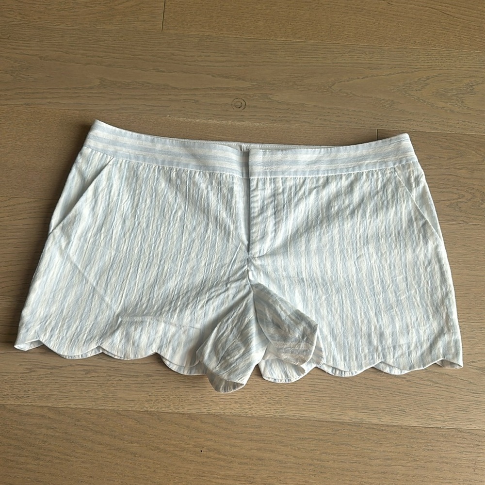 Club Monaco Textured Blue Striped Scalloped Hem Shorts Women's Size 6